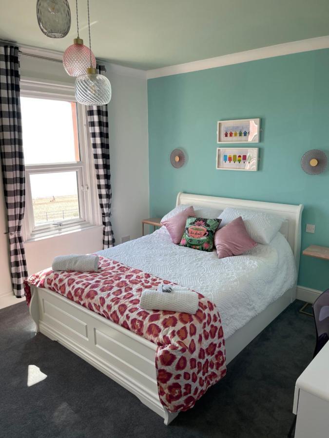 "The Parlour" Seafront Apartment Eastbourne Exterior photo